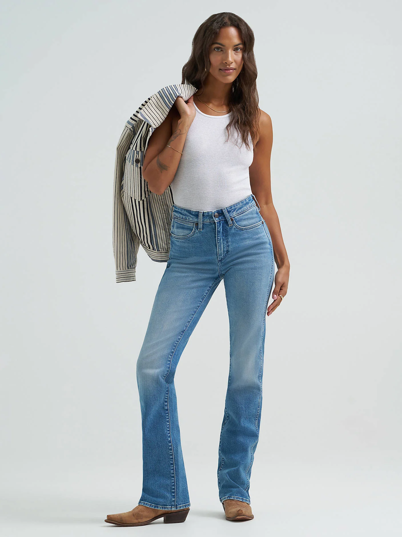 Wrangler Dusty Light Bootcut Jeans - Image 4