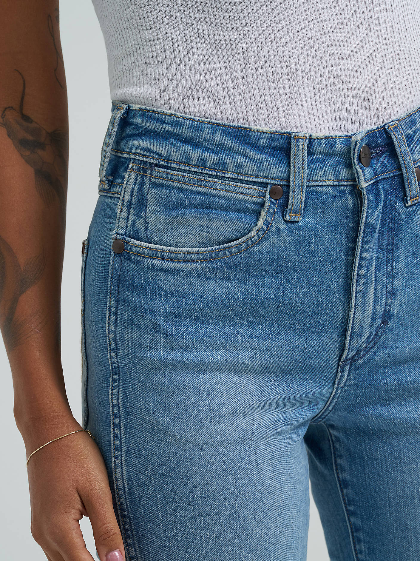Wrangler Dusty Light Bootcut Jeans - Image 6