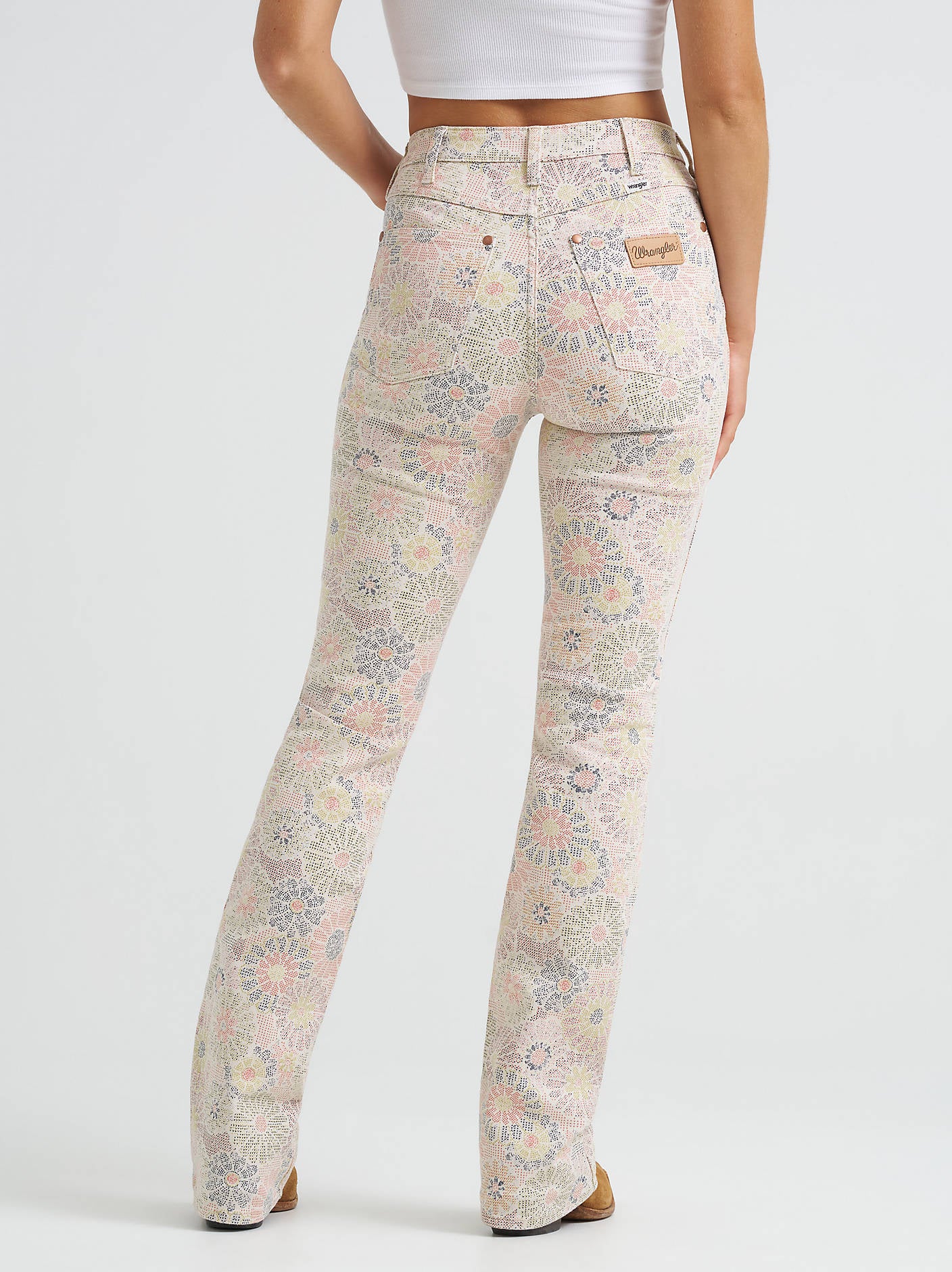 Wrangler Dusty Spring Flower Garden Bootcut - Image 5