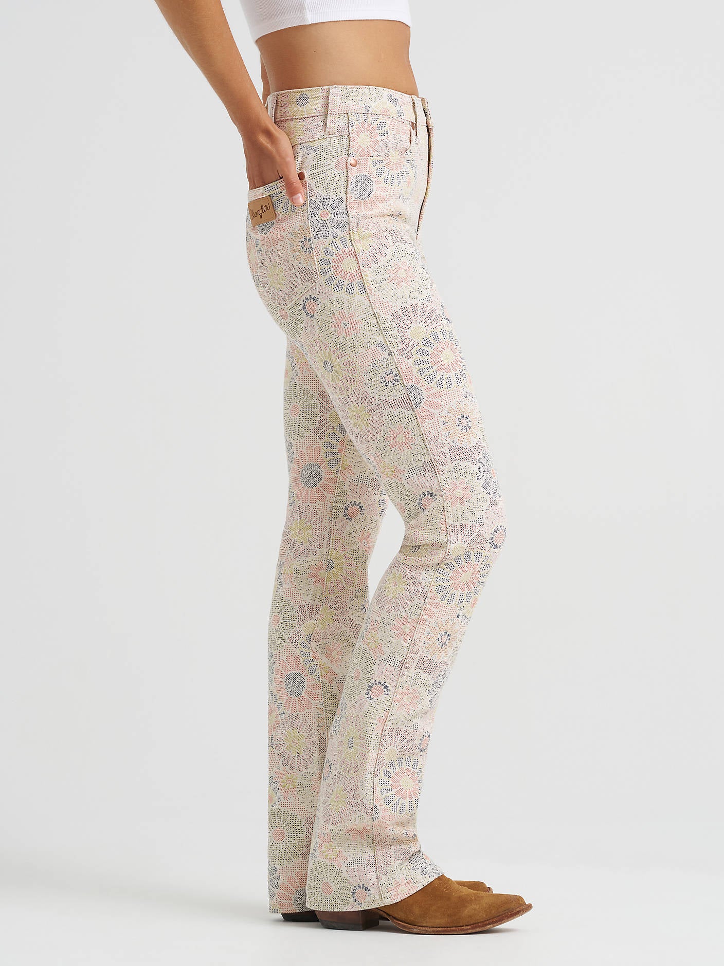 Wrangler Dusty Spring Flower Garden Bootcut - Image 8