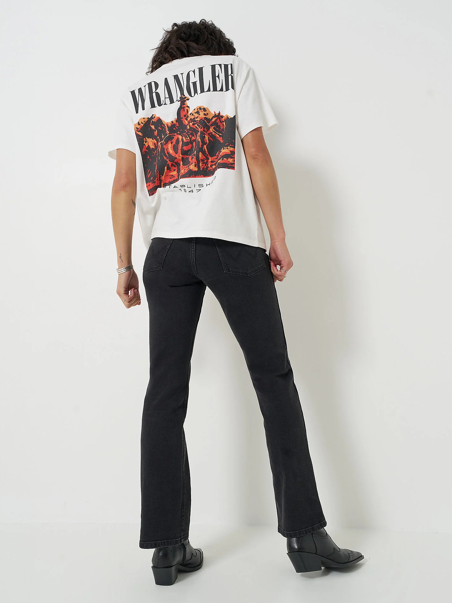 Wrangler Established Women's Tee - Image 4