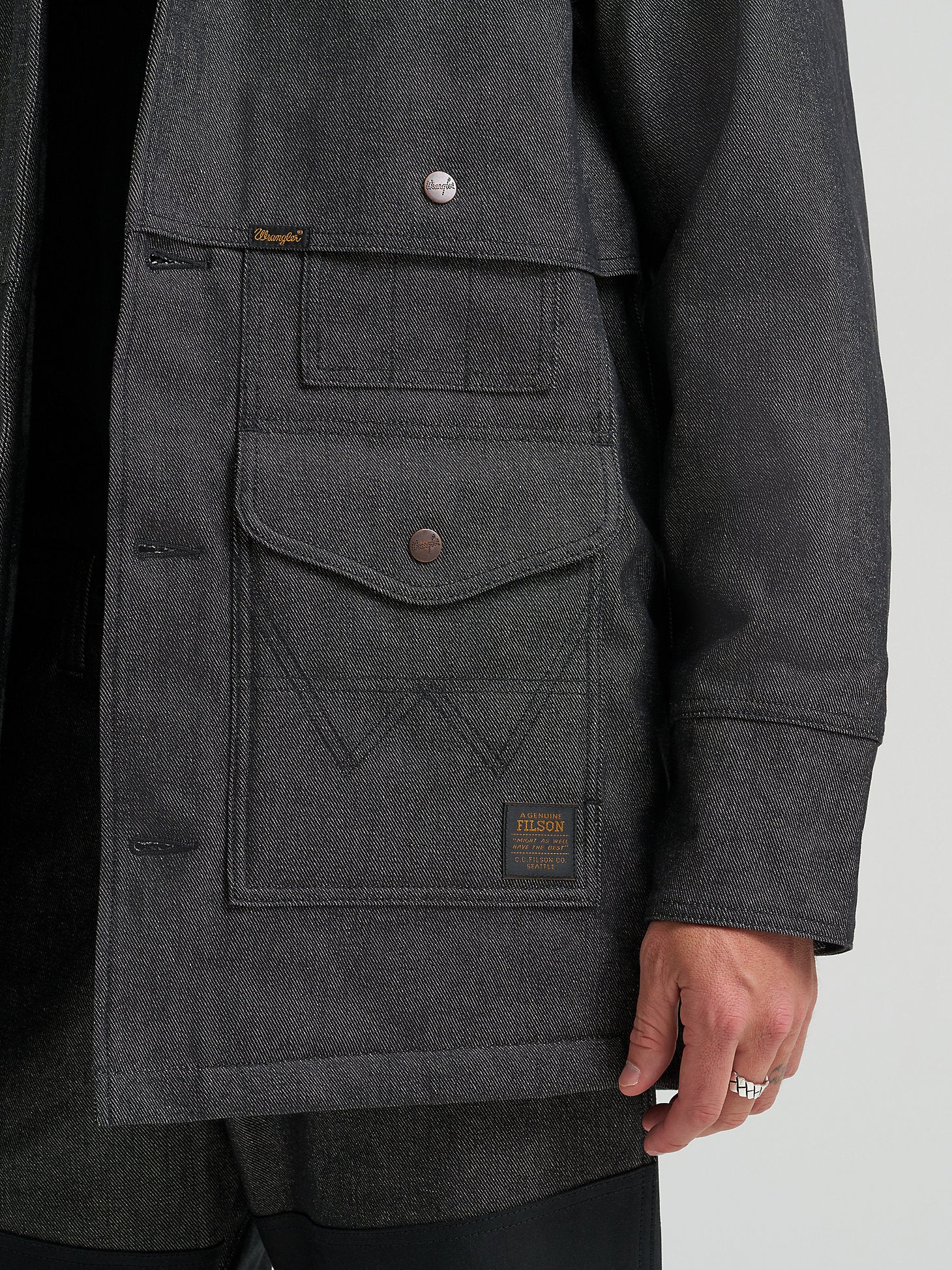 Wrangler Filson Packer Jacket Black - Image 7