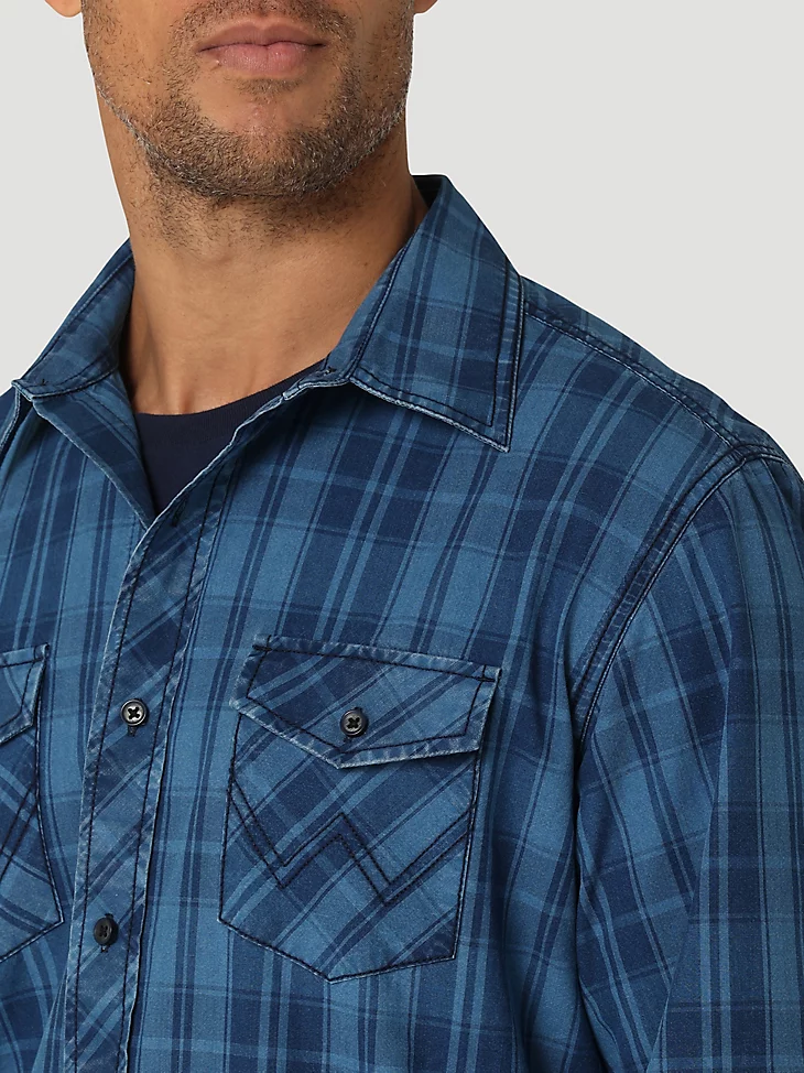 Final Sale ✨Wrangler Indigo Men's Button Up - Image 2