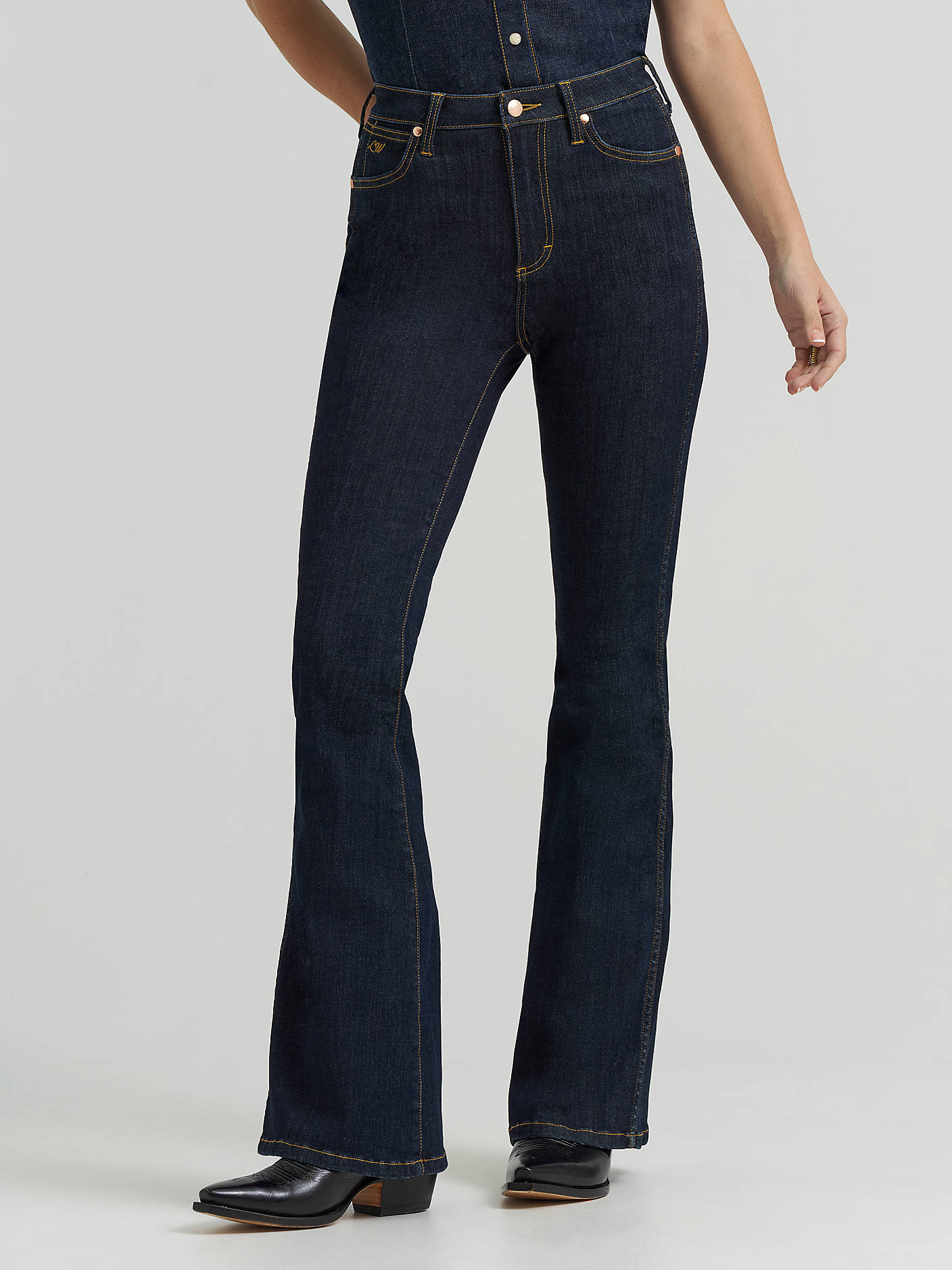 Wrangler Lainey Dark Flare - Image 4