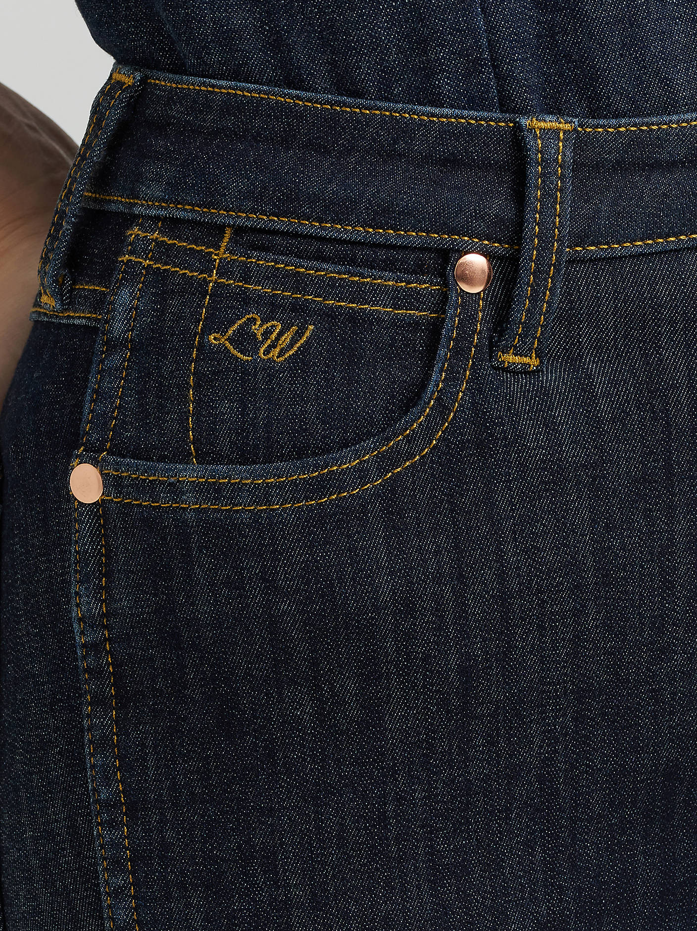 Wrangler Lainey Dark Flare - Image 7