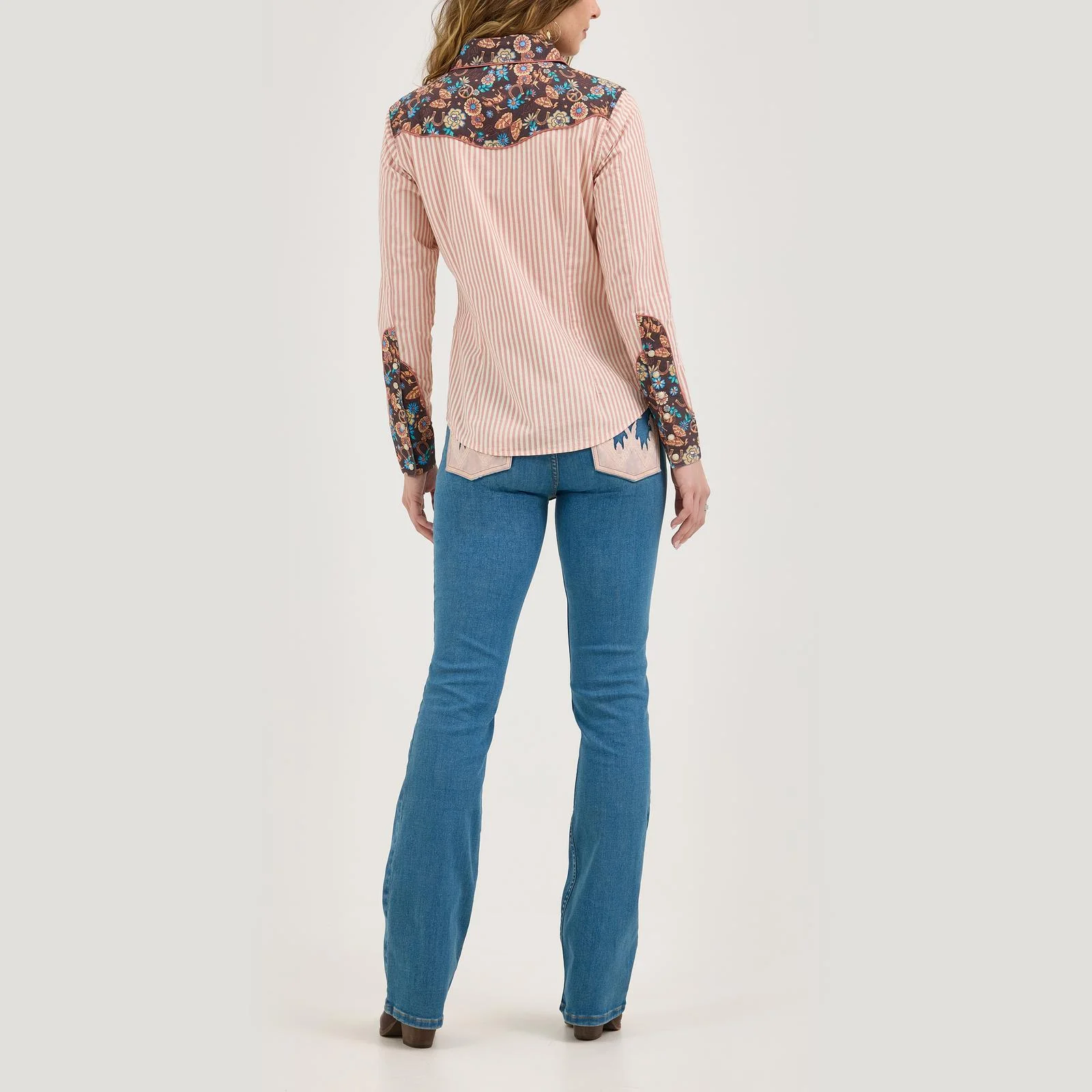 Wrangler Lainey Pastel Pocket Bootcut - Image 2