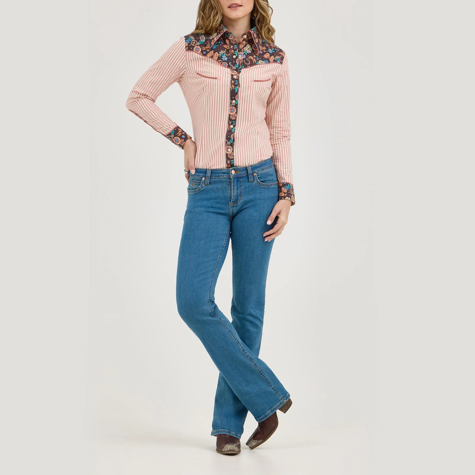 Wrangler Lainey Pastel Pocket Bootcut - Image 3