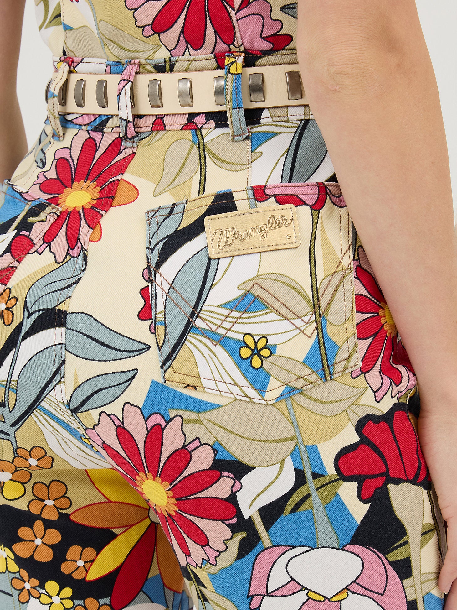 Wrangler Lainey Wilson Blooming Belle Jumpsuit - Image 5