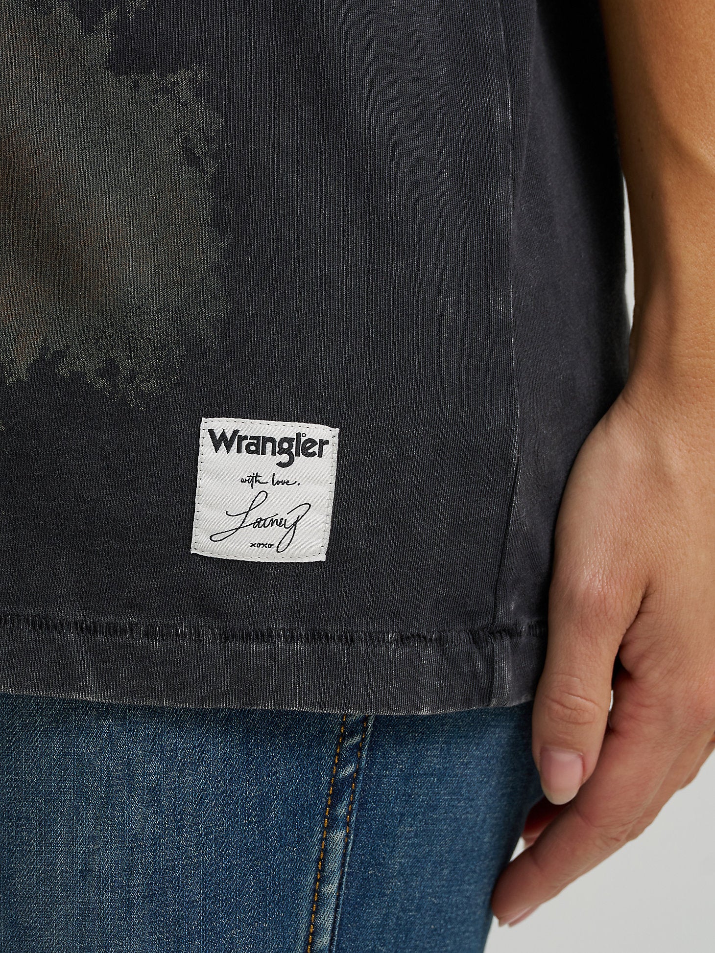 Wrangler Lainey Wilson Horses Tee - Image 5