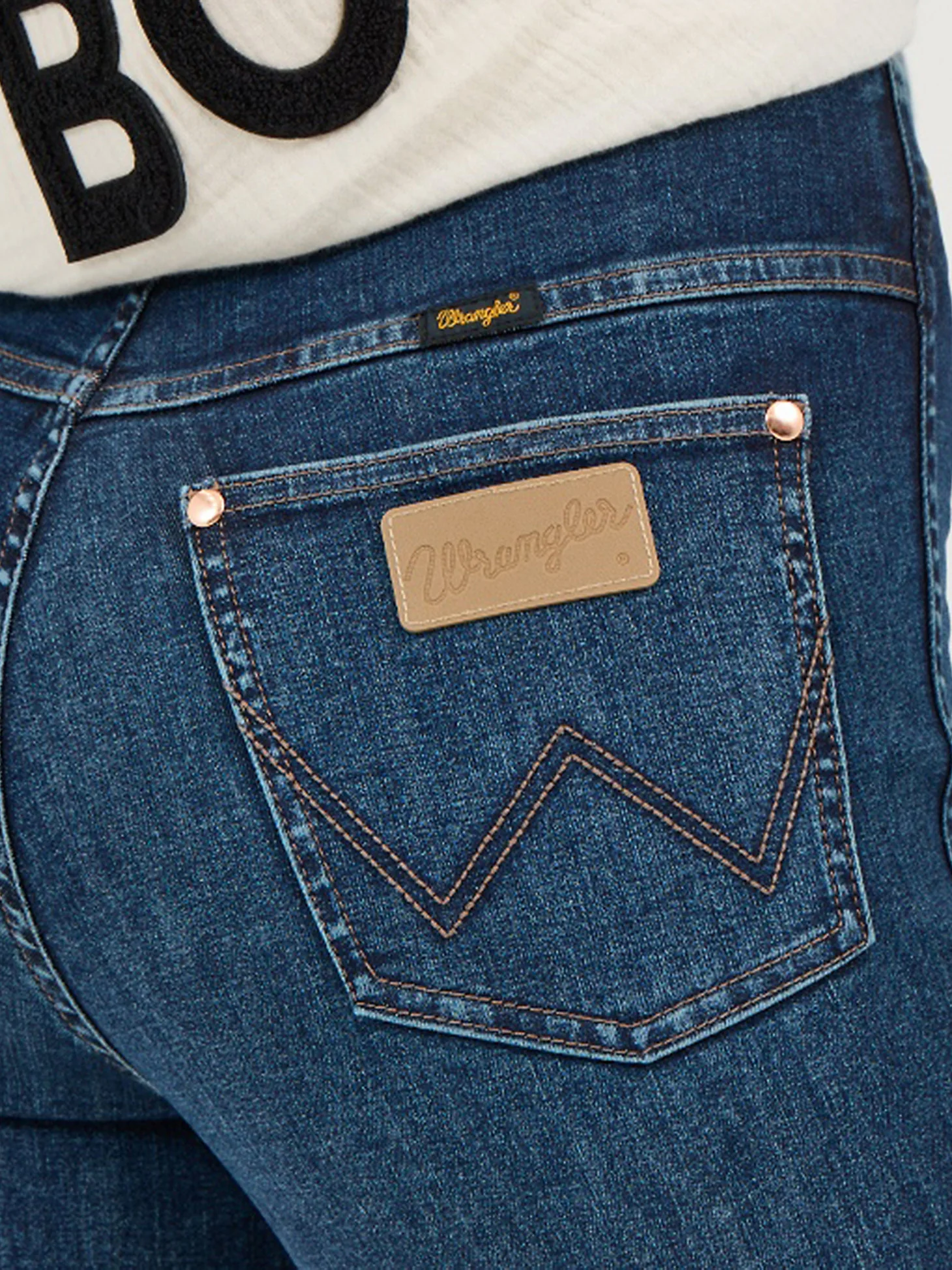 Wrangler Lainey Wilson Pull On Bell Bottoms - Image 6