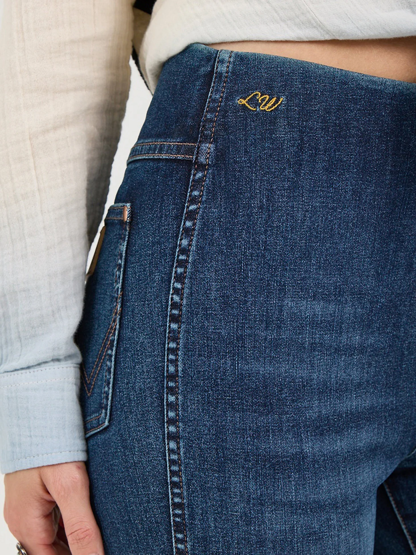 Wrangler Lainey Wilson Pull On Bell Bottoms - Image 7