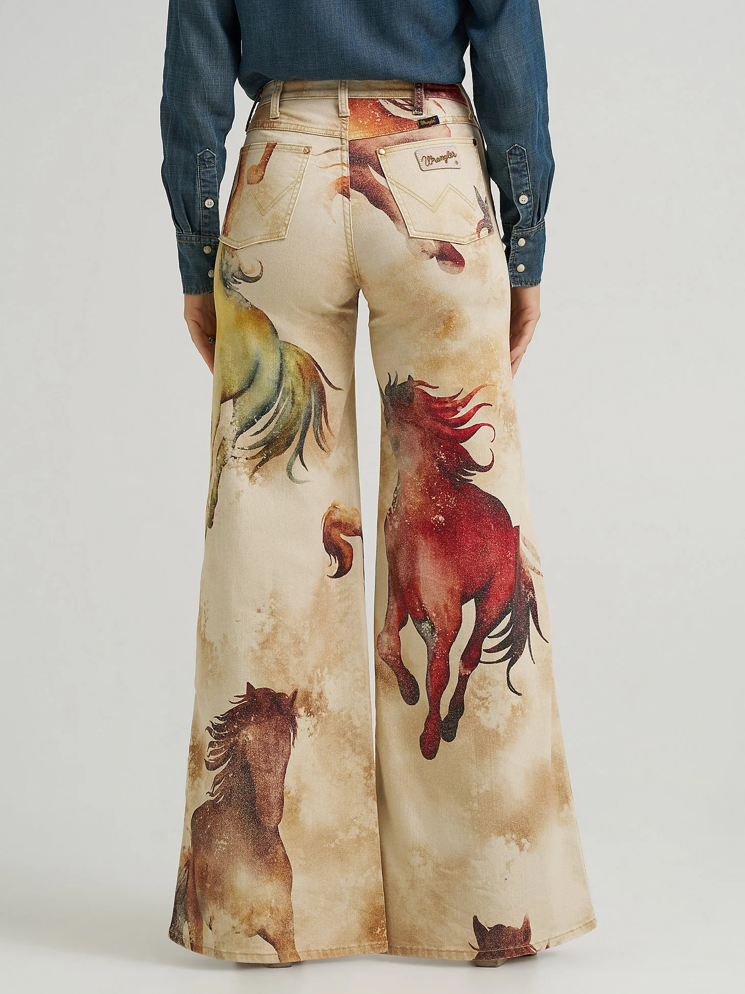 Wrangler Lainey Wilson Punchy Wild Horses - Image 5