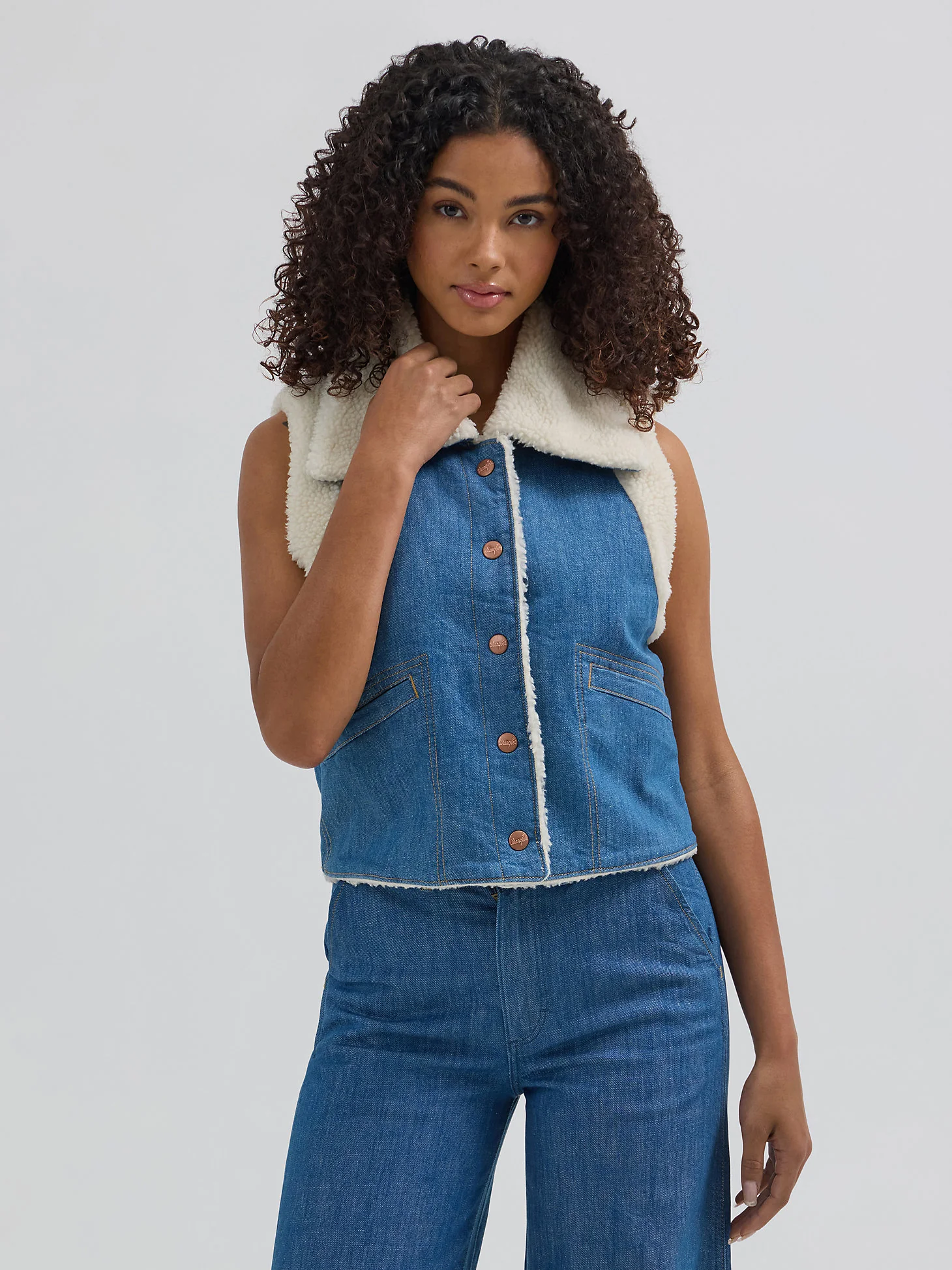 Wrangler Larae Original Sherpa Vest - Image 3