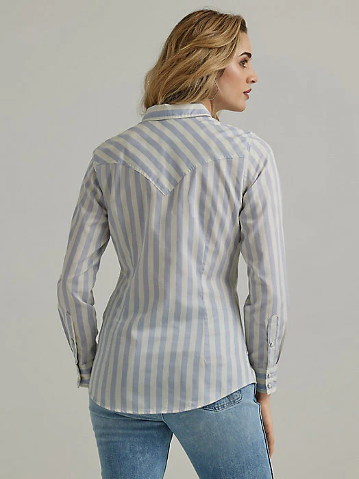 Wrangler Letr Ride Women's Top - Image 3
