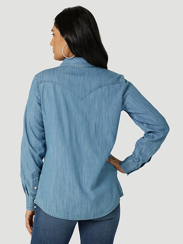 Final Sale ✨ Wrangler Lila Throwback Denim Shirt - Image 3