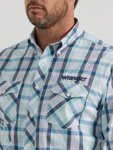Final Sale ✨ Wrangler Logo Blues Button Up - Image 4