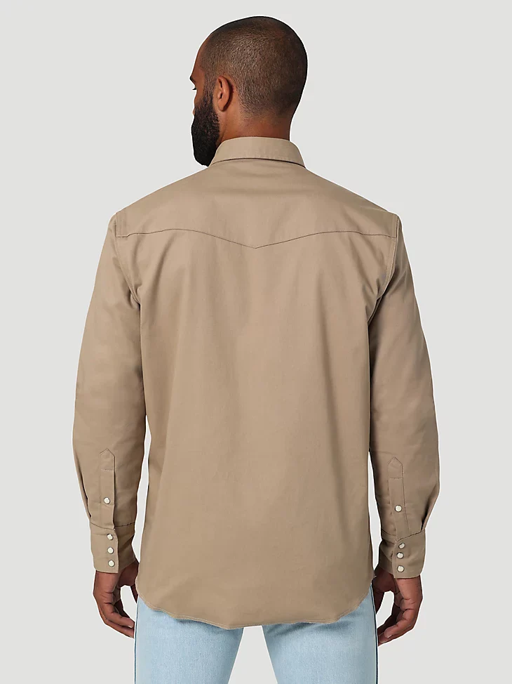 Final Sale ✨ Wrangler Long Sleeve Flannel Lined Work Shirt in Dune - Image 2