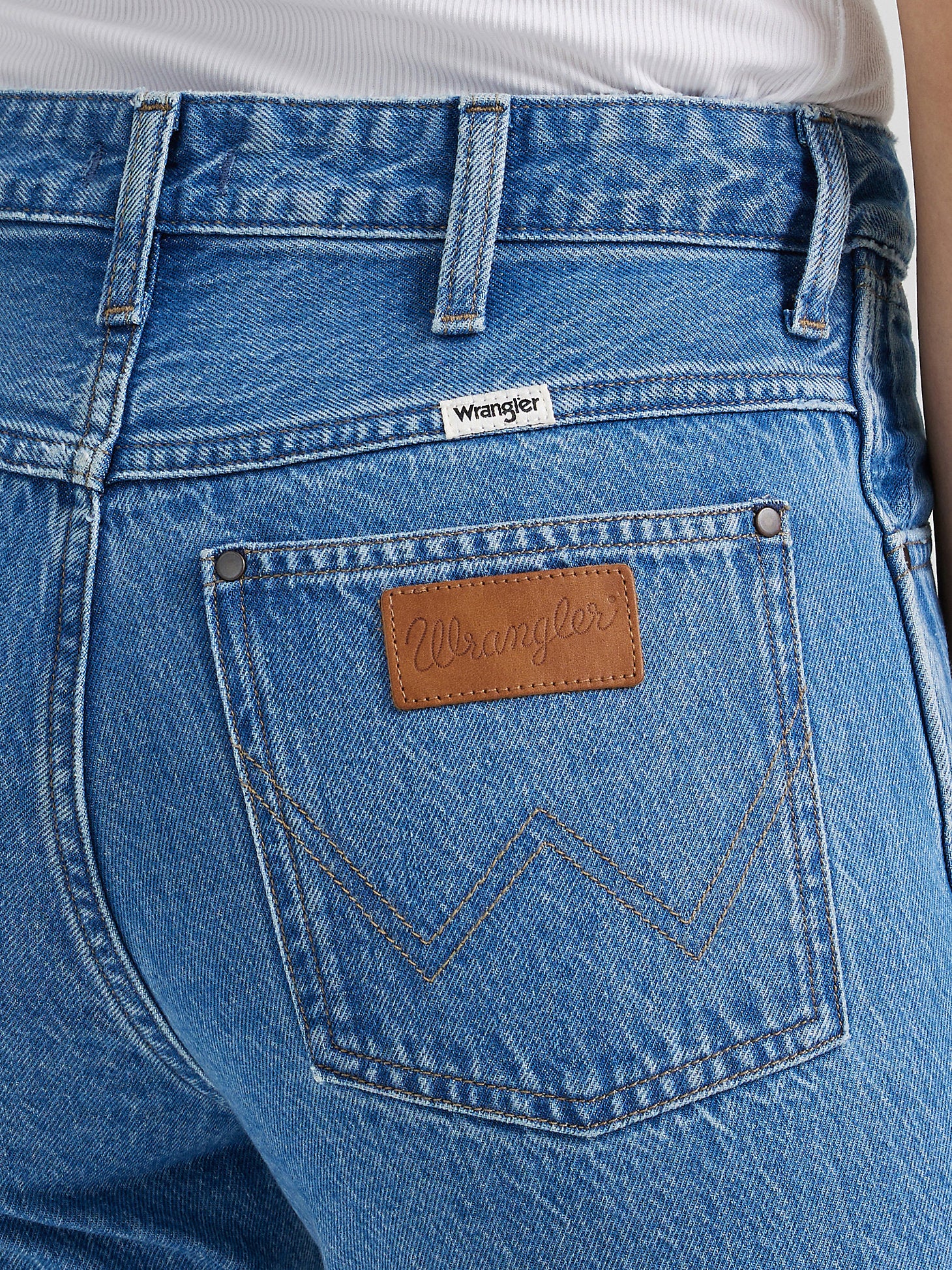 Final Sale ✨ Wrangler Megan Sun Dipped Bootcut - Image 7