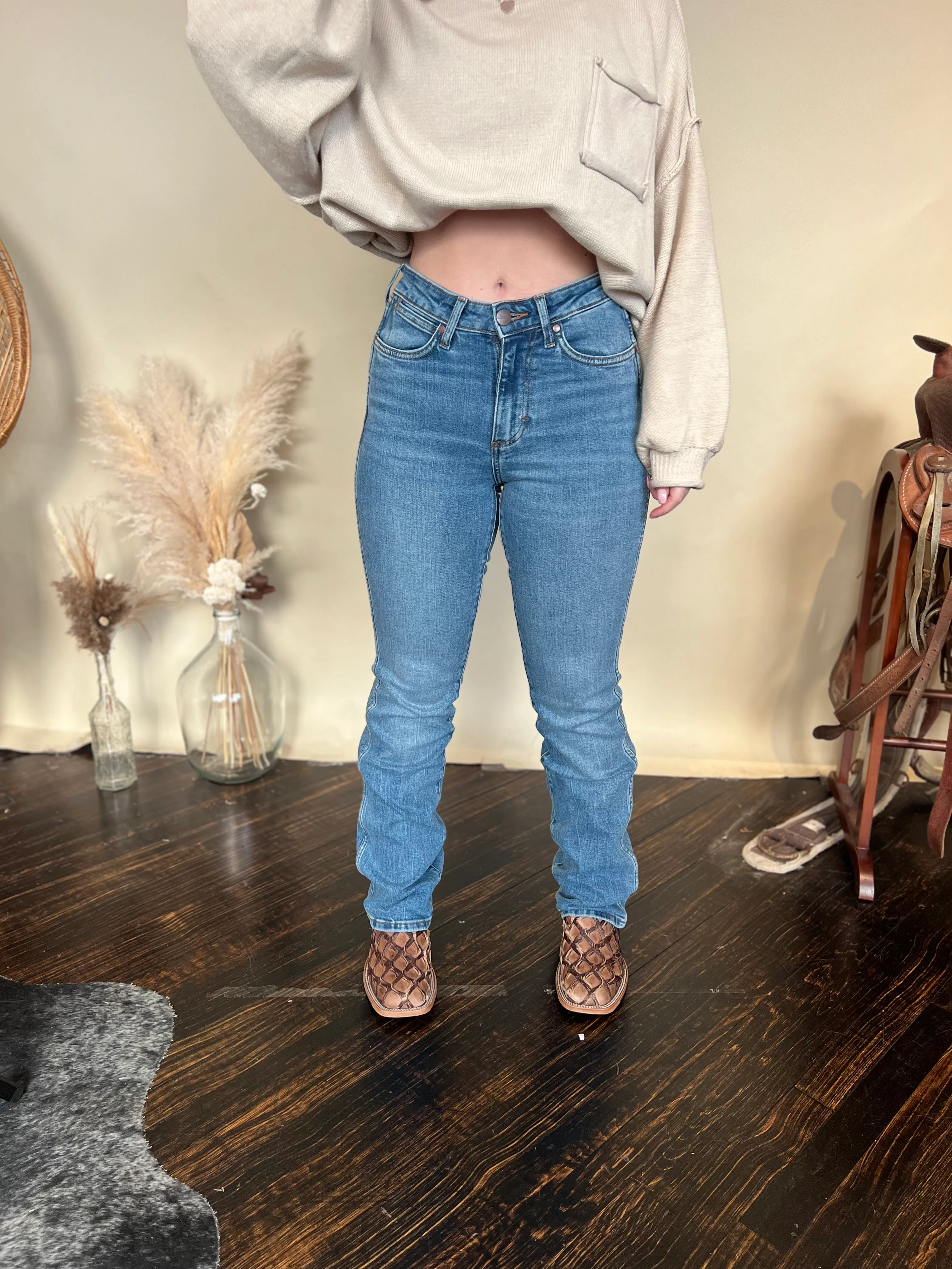 Wrangler Autumn Sky Bootcut - Image 2