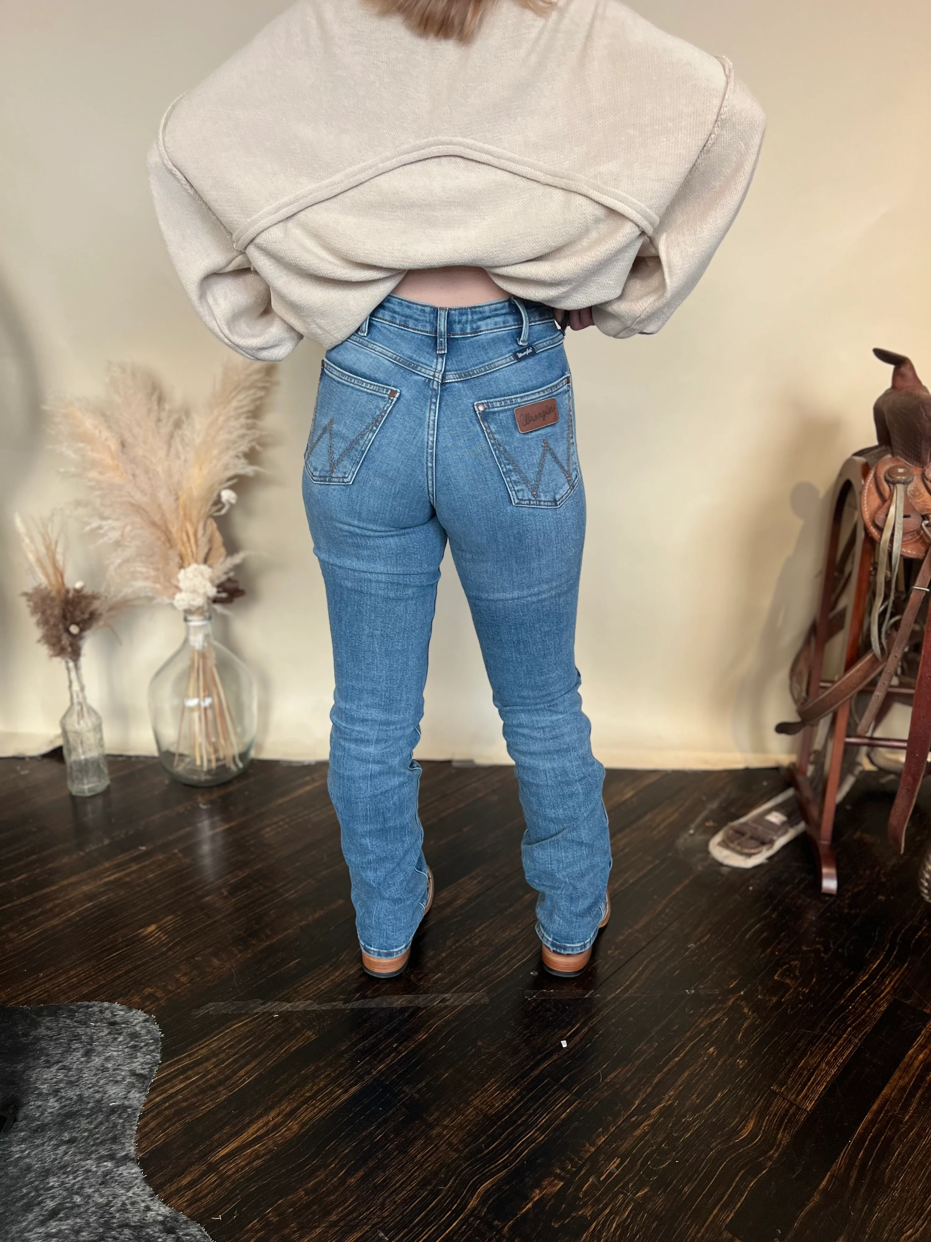 Wrangler Autumn Sky Bootcut - Image 3