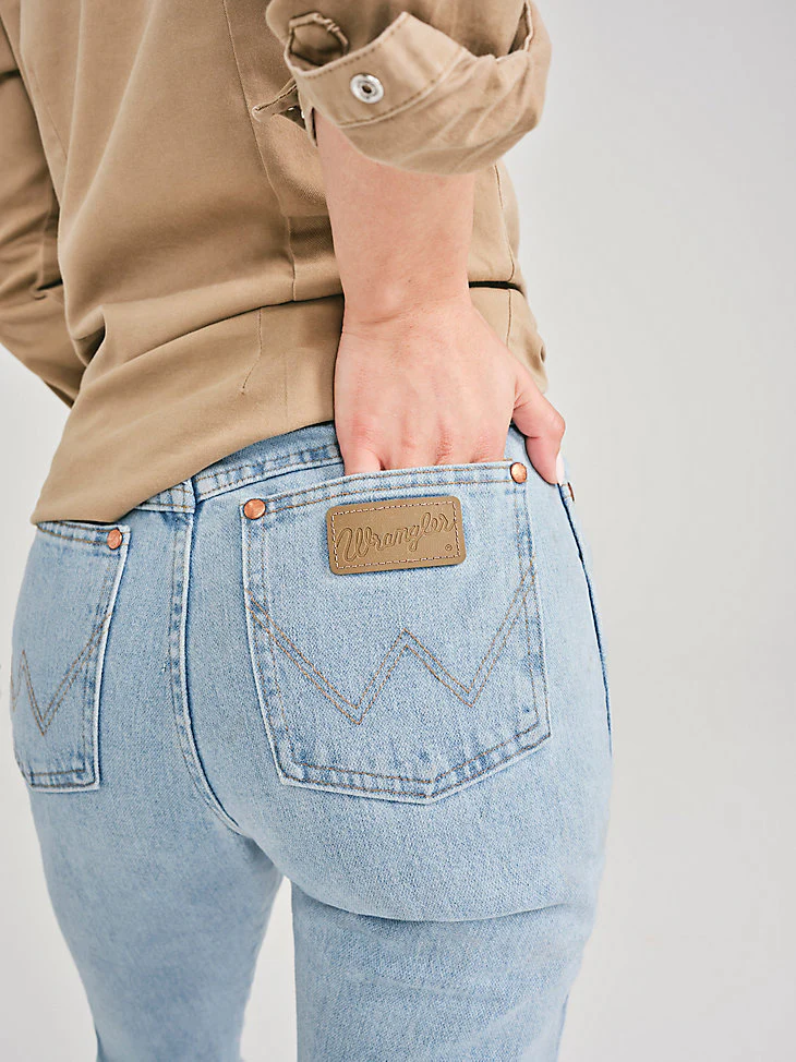 Wrangler Cowboy Cut Bleach Women's Slim Fit - Image 5