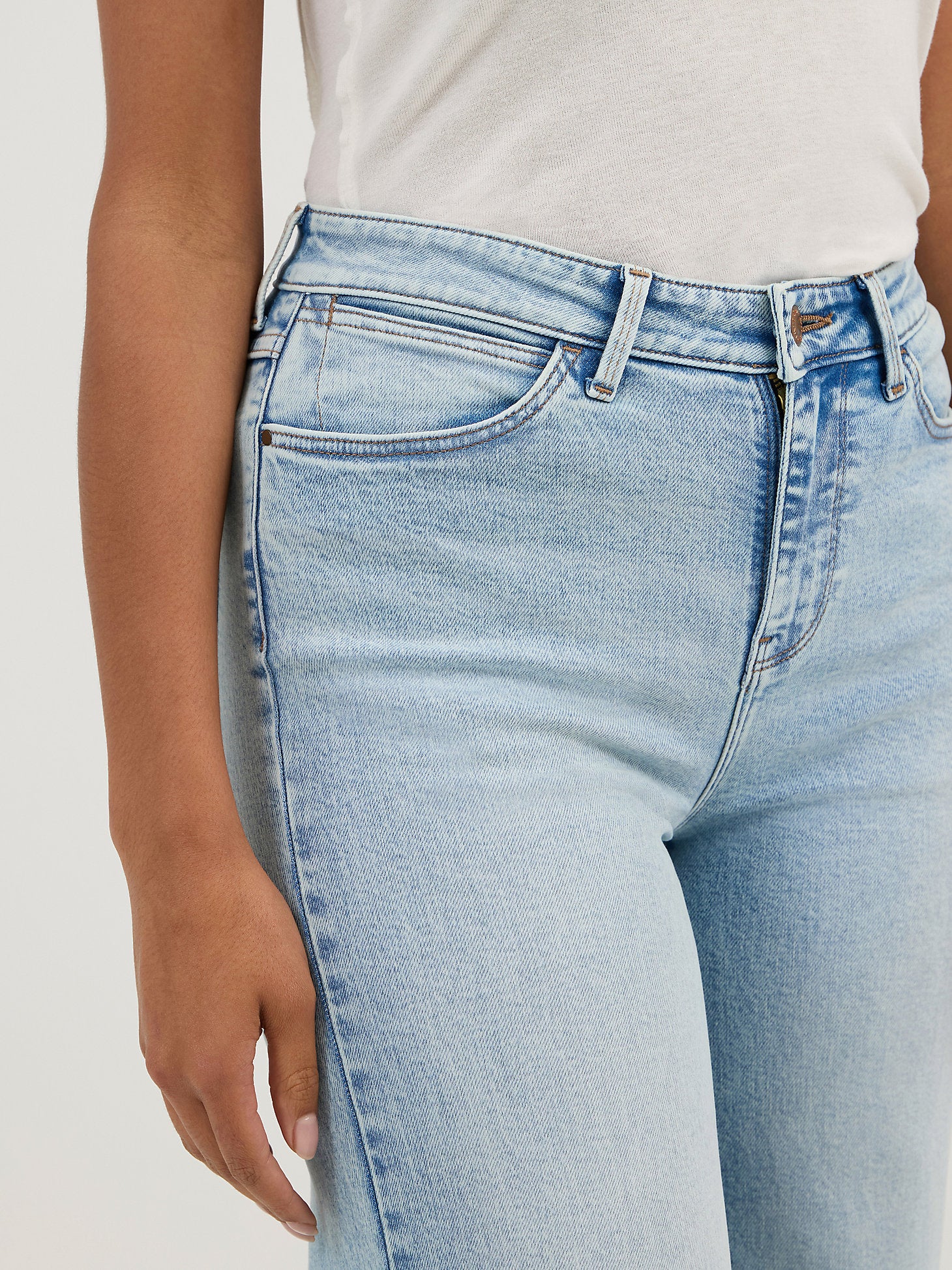 Final Sale ✨ Wrangler Punchy Frayed Wide Leg Jeans - Image 6