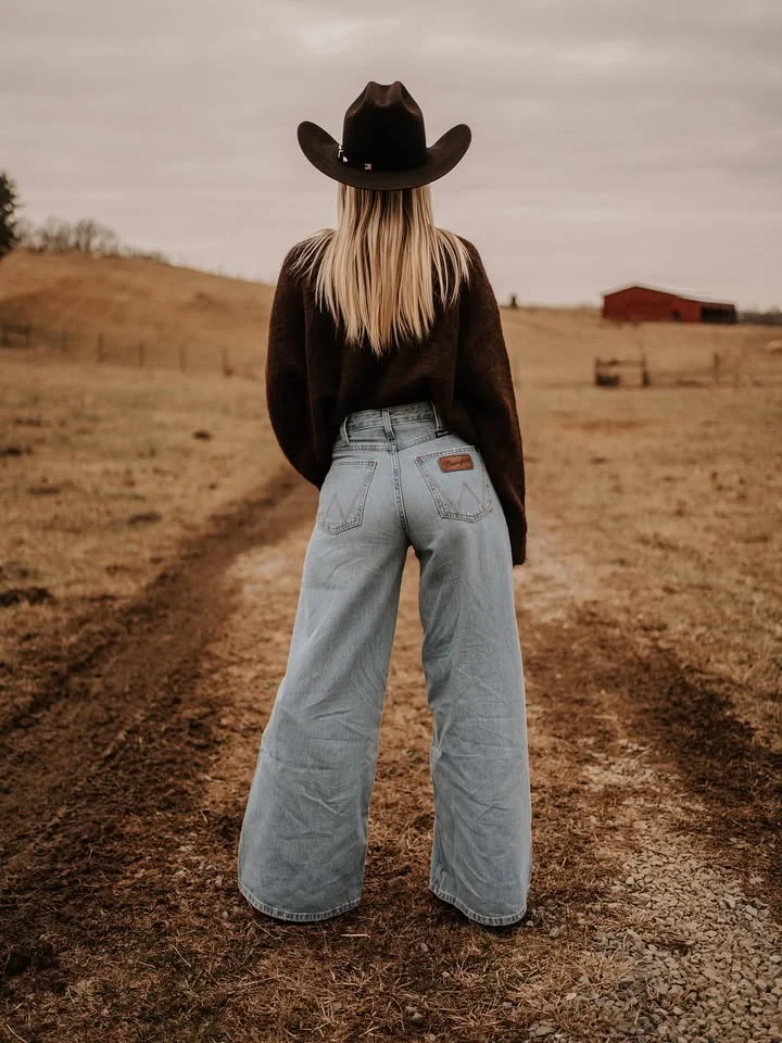 Wrangler Punchy Sky Front Seam Wide Leg - Image 2