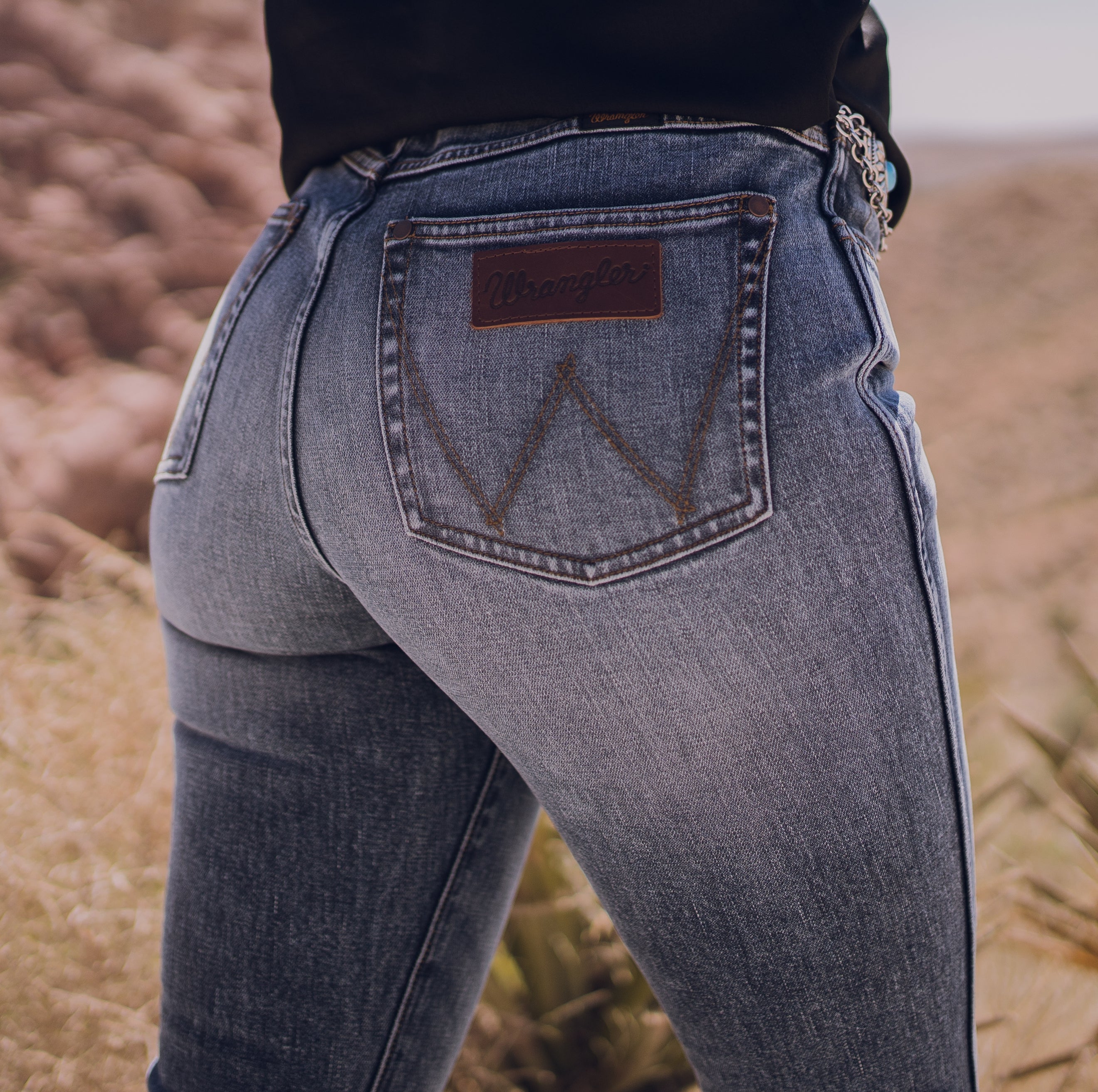 Final Sale ✨ Wrangler Original Bell Vintage Aged - Image 4