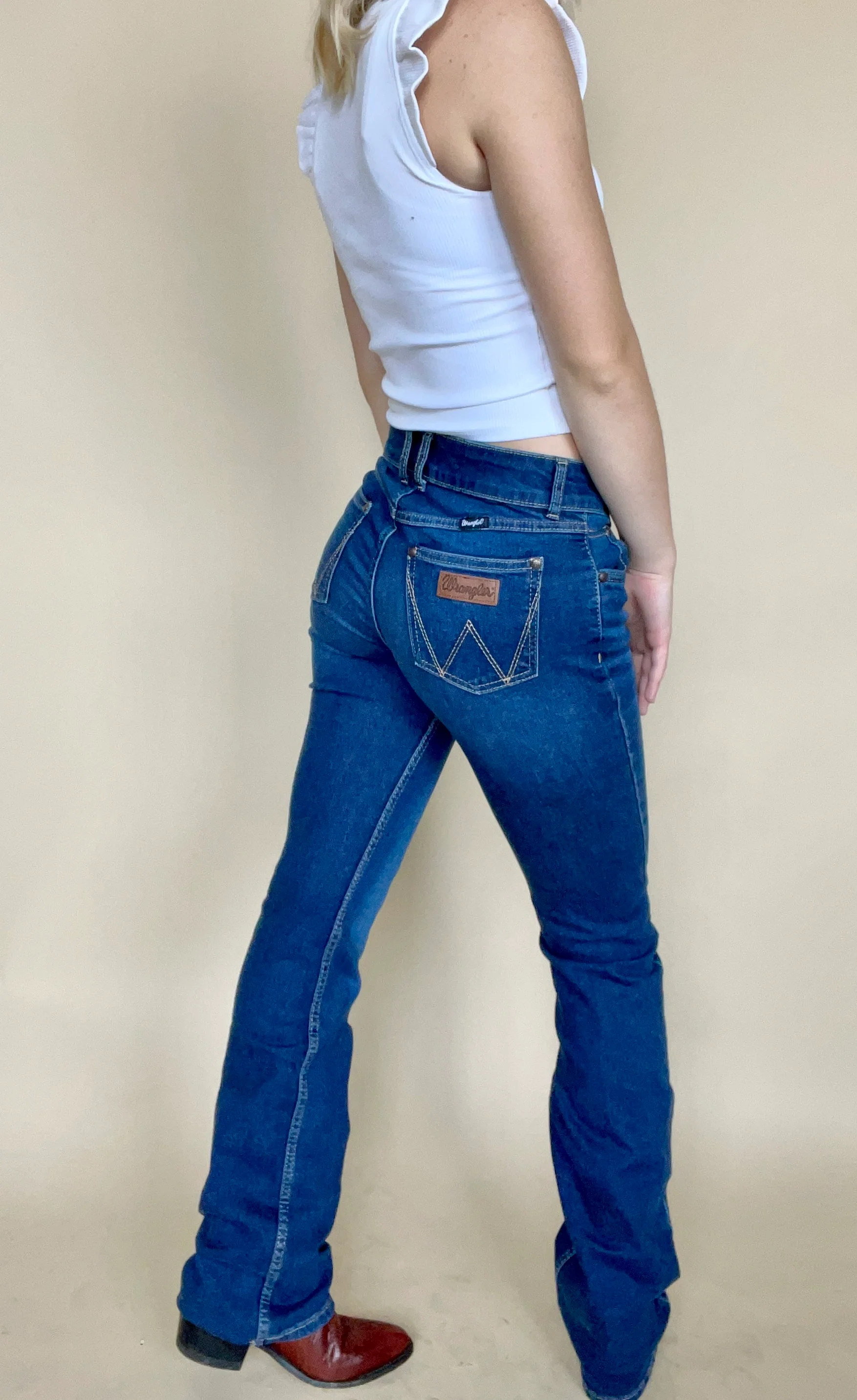 Final Sale ✨ Wrangler Anna Bootcut - Image 3