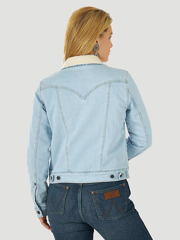 Final Sale ✨ Wrangler Sugarland Sherpa Bleach Denim Jacket - Image 2