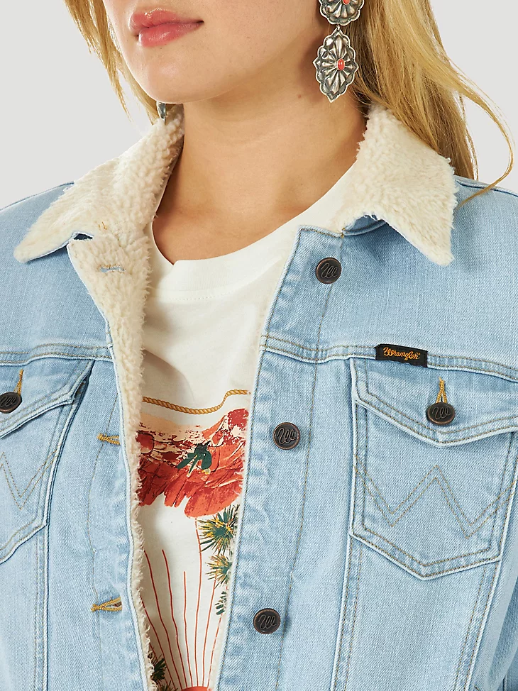 Final Sale ✨ Wrangler Sugarland Sherpa Bleach Denim Jacket - Image 6