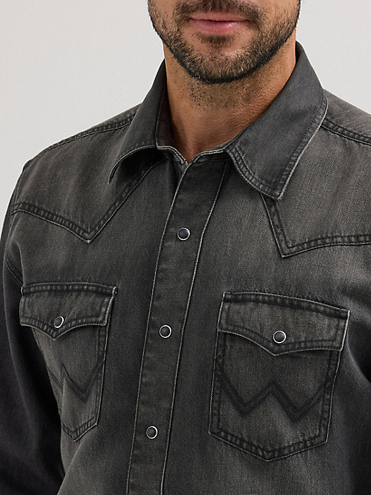 Wrangler Retro Worn Midnight Denim Men's Snap Up - Image 2