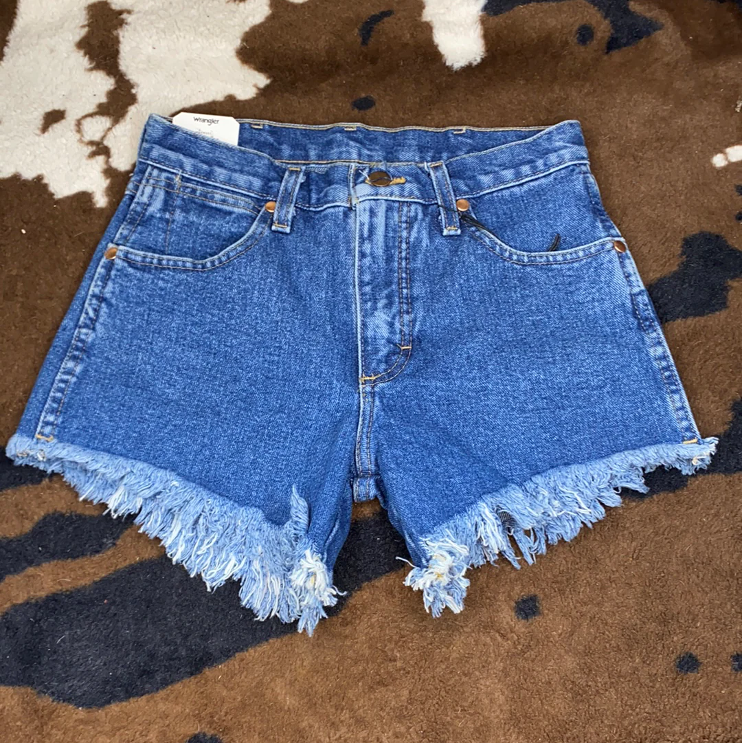 Wrangler Reworked Mid Wash Women's Shorts - Image 6