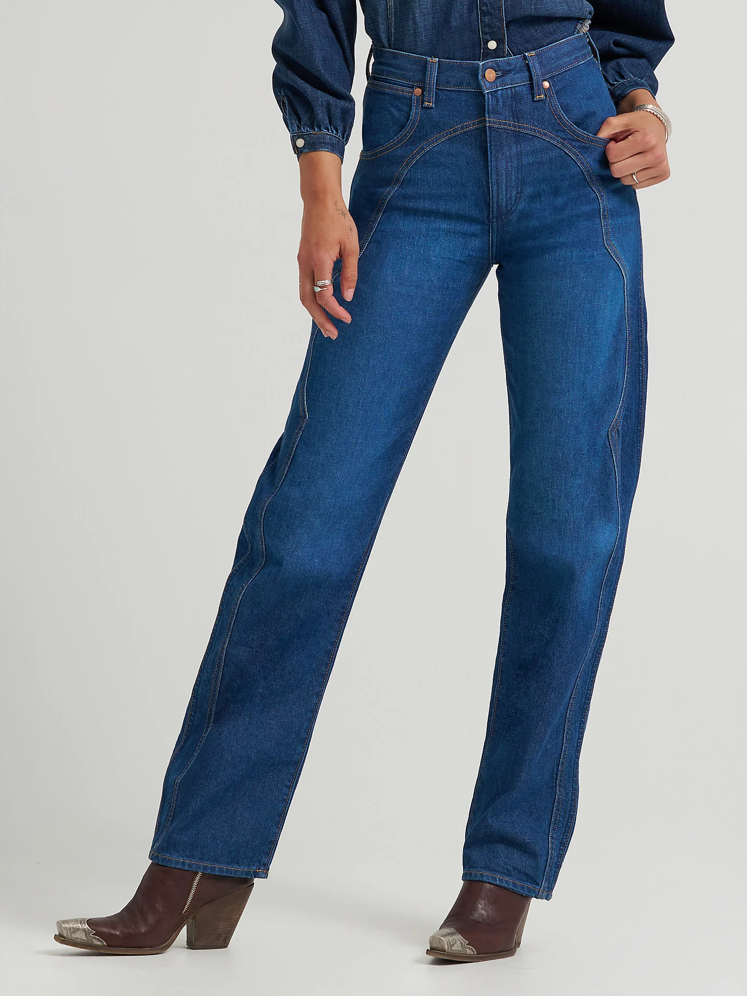 Wrangler Rustlers Women's Barrel Jeans - Image 2
