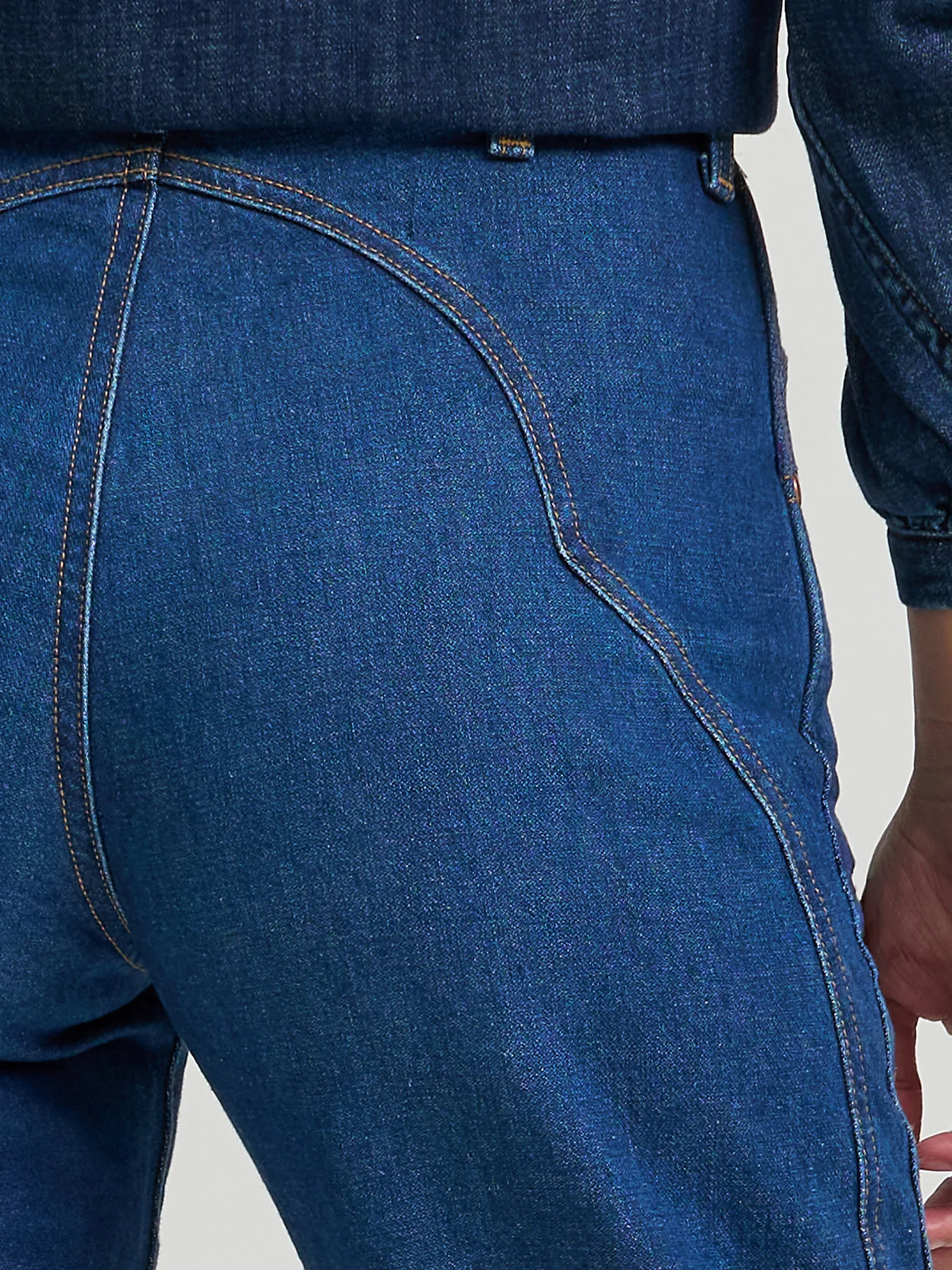 Wrangler Rustlers Women's Barrel Jeans - Image 5