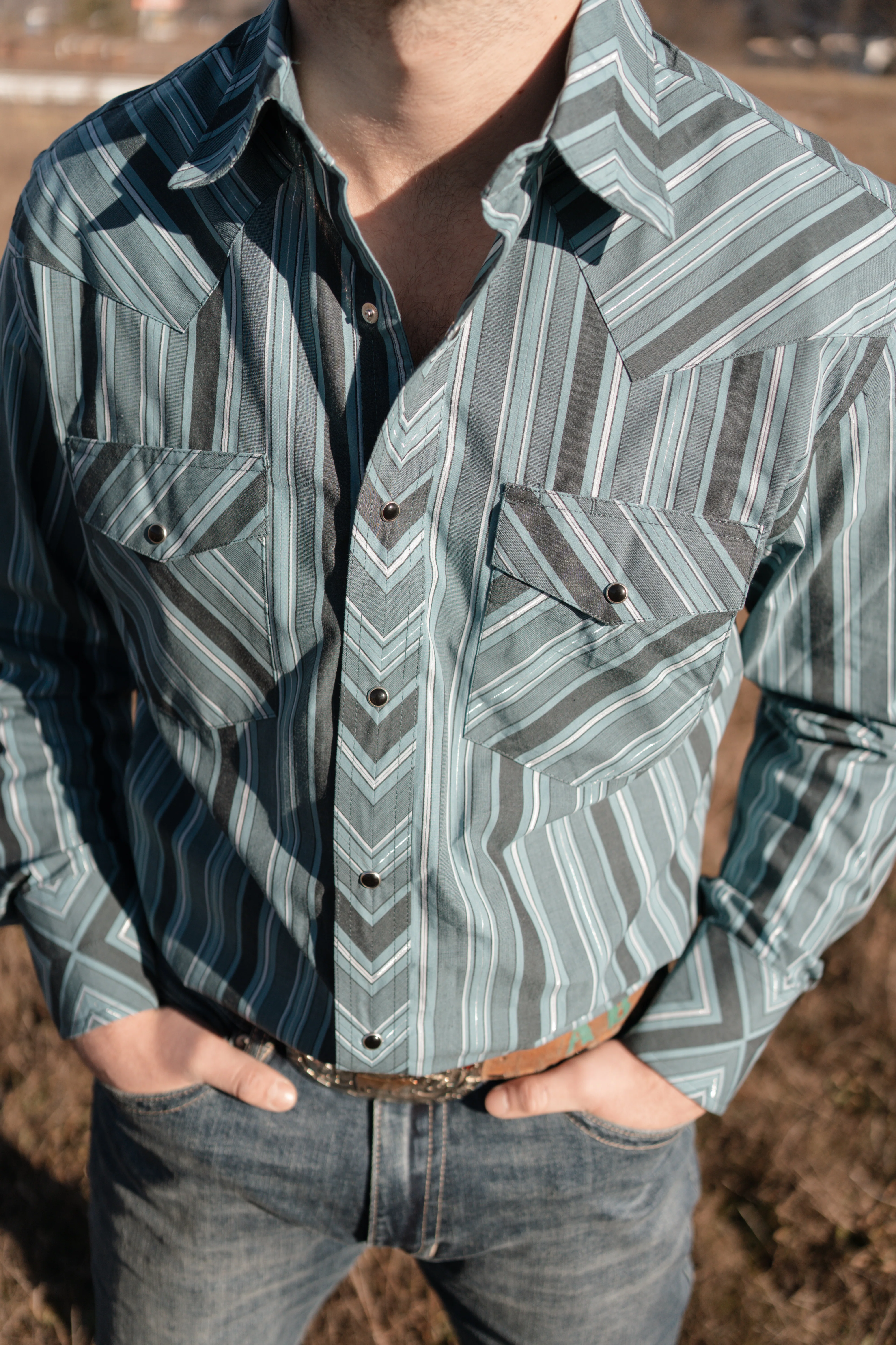 Final Sale ✨ Wrangler Silver Editon Classic Fit Black/Blue - Image 2