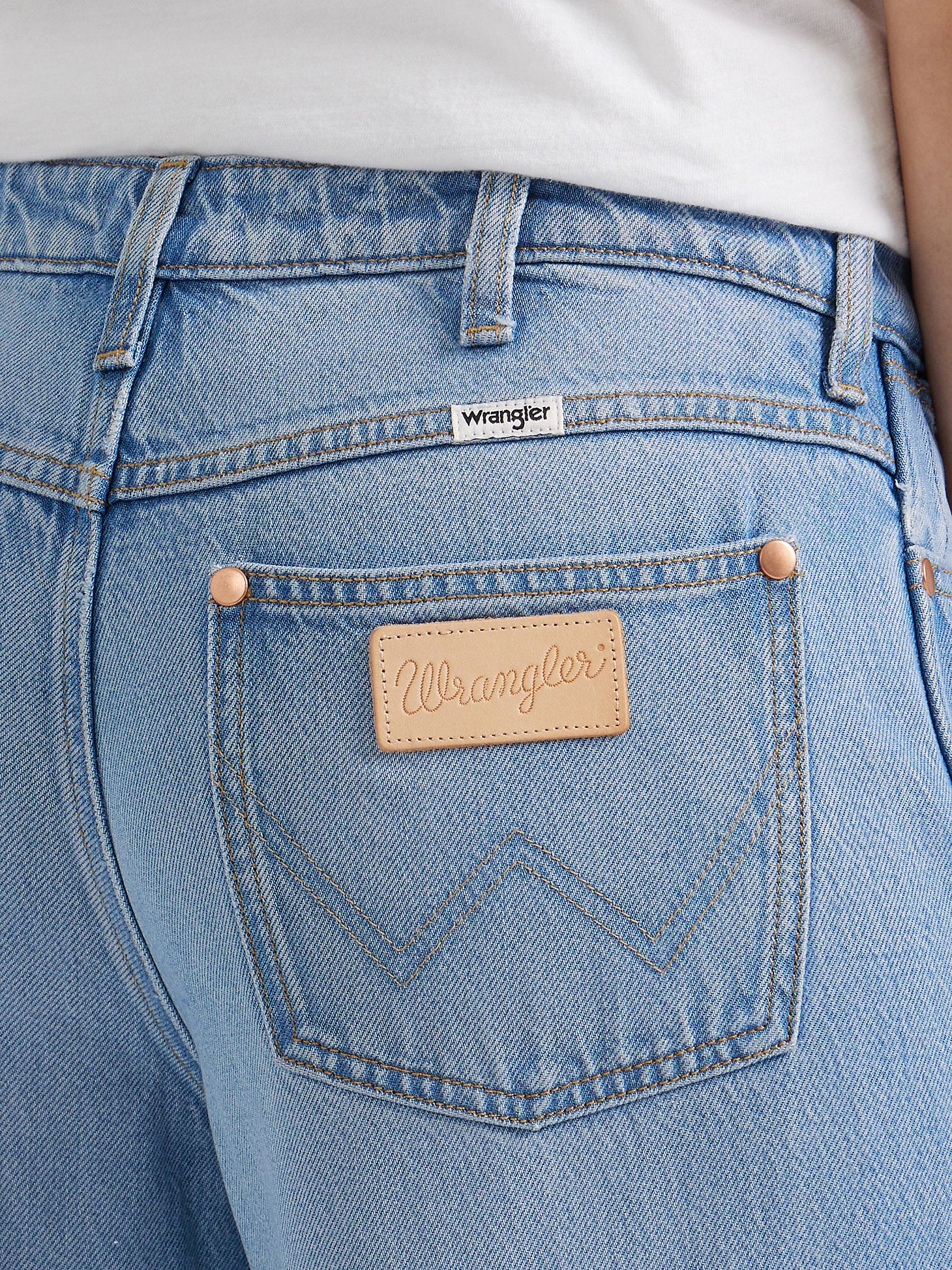 Final Sale ✨ Wrangler Unbound Sky Wide Leg Women's Jeans - Image 5