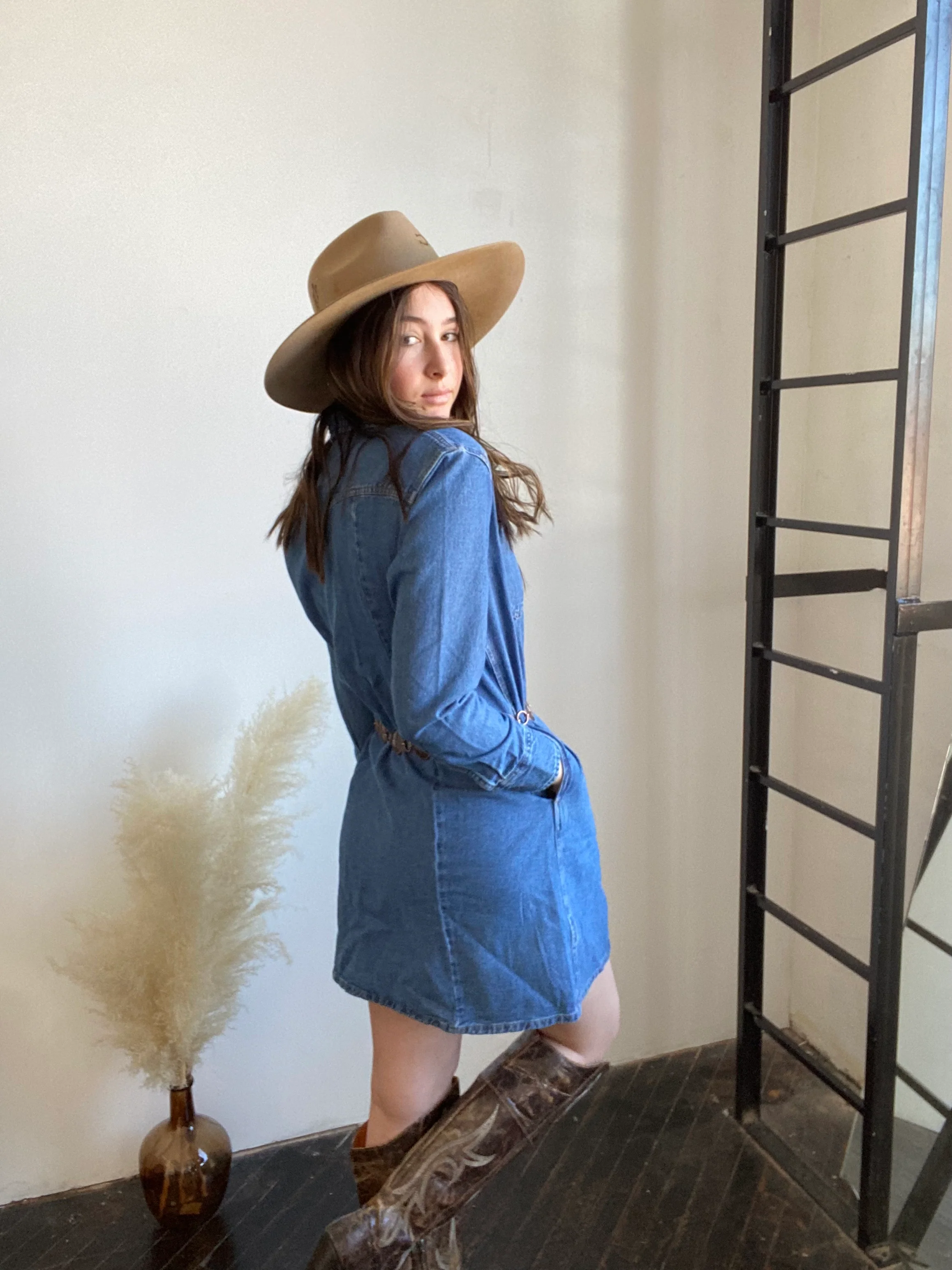 Final Sale ✨ Wrangler Beth Button Dress - Image 4