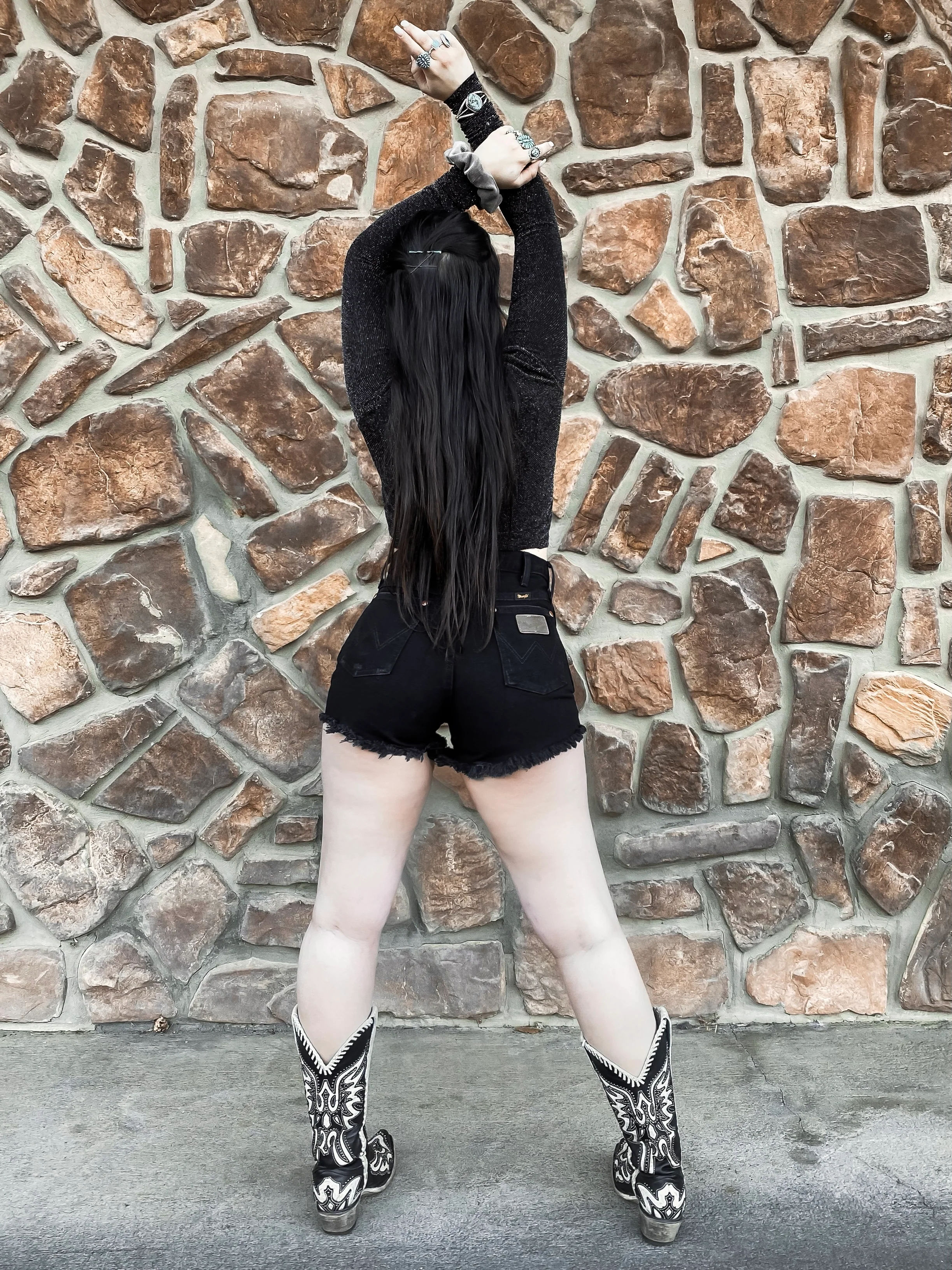 Wrangler Vintage Reworked Black Shorts - Image 5