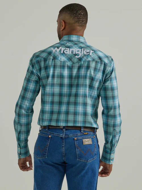Final Sale ✨Wrangler Western Logo Turquoise Button up - Image 2
