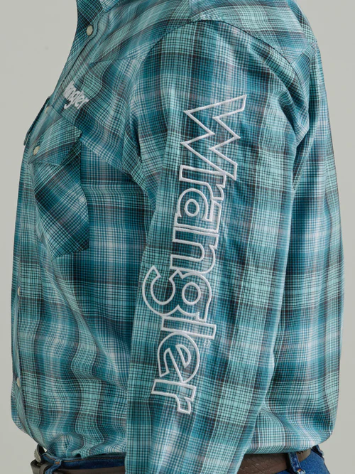Final Sale ✨Wrangler Western Logo Turquoise Button up - Image 3