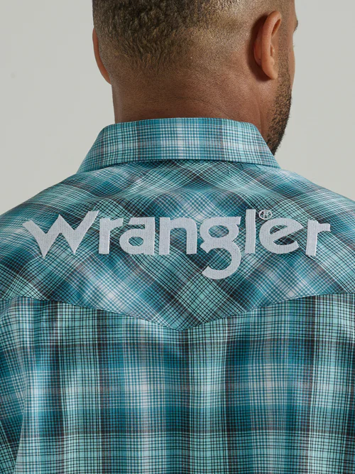 Final Sale ✨Wrangler Western Logo Turquoise Button up - Image 5