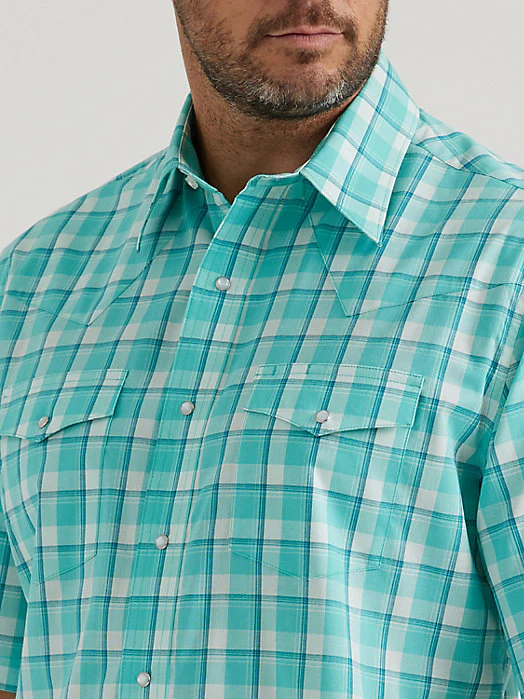 Wrangler Wrinkle Resist Turquoise Men's Snap Up - Image 2
