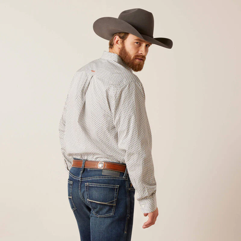 Final Sale ✨ Wrinkle Free Kingsley Classic Fit Shirt - Image 2